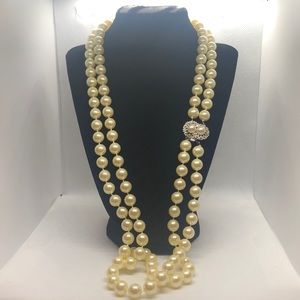 Marvella faux pearl necklace